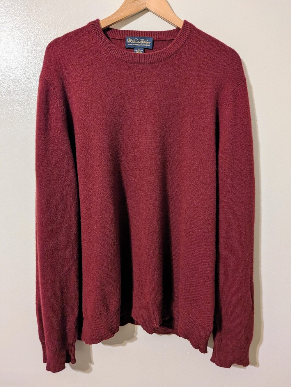 Brooks Brothers Red Burgundy Cashmere Sweater XL Scottish Crewneck Scotland